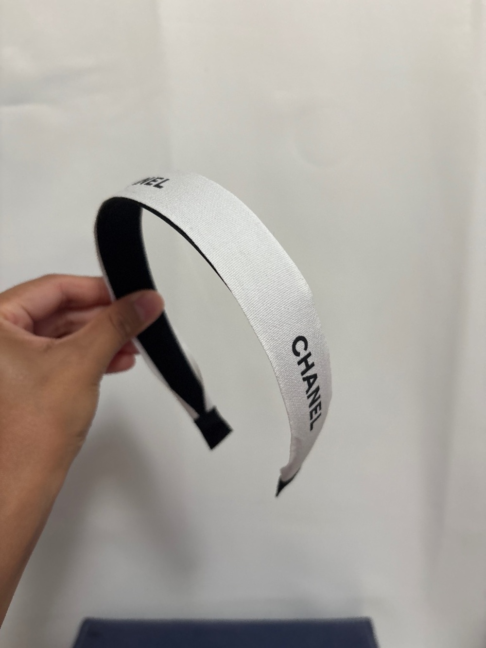 Chanel Ribbon Headband - Picture 2 of 4